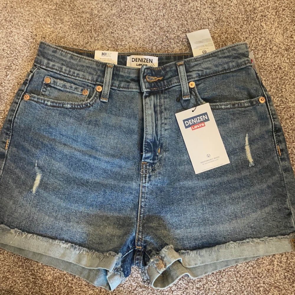 Levi’s denim shorts
